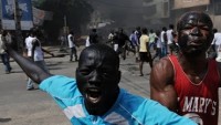 Fildişi Sahilinde Öğrenci-Polis Çatışmasında 30 Kişi Yaralandı