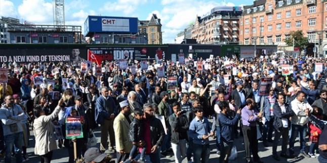 Danimarka’da Arakanlı Müslümanları hedef alan şiddet olayları protesto edildi