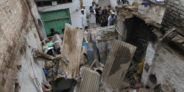 Afganistan’da meydana gelen 7,5 büyüklüğündeki depremde ölenlerin sayısı 261’e yükseldi