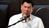 Duterte, Malezya ve Endonezya Deniz Kuvvetlerine ülke kara sularına giriş izni verdi