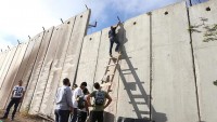 Siyonist İsrail’den yeni utanç duvarı