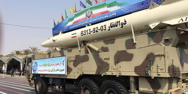 Foto: İran, “Zülfikar” Füze Sistemini Tanıttı