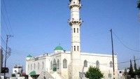 Siyonist Yerleşimciler El-Halil’de Camiye Baskın Girişiminde Bulundu