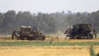 İşgal Ordusuna Ait 4 Buldozer Bu Sabah Gazze Şeridi Sınırından İçeri Girdi
