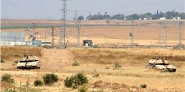 Siyonist İsrail Güçleri, El-Bureyc’in Doğusunda Buldozerlerle Sınırdan İçeri Girdi