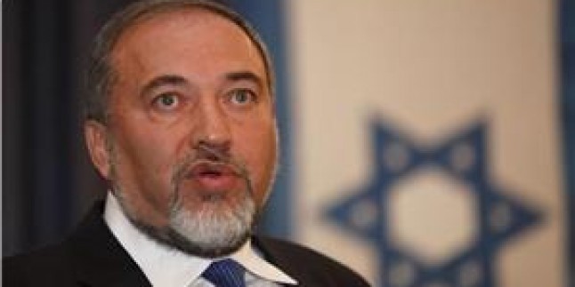Lieberman: “Hamas Gazze Şeridi’ne Yakın Yerleşkeleri İşgale Hazırlanıyor”