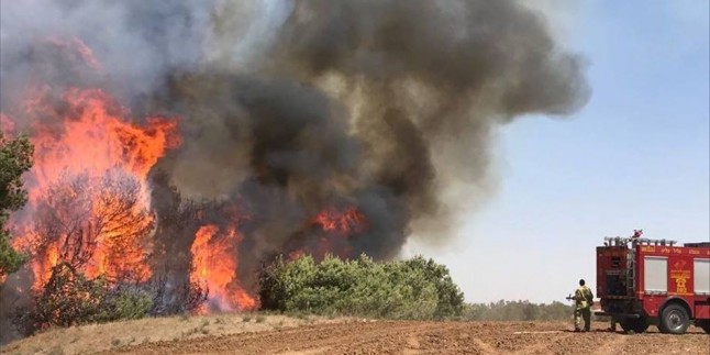 Gazze Şeridi Sınırı Yakınlarındaki Yerleşkelerde Dün 30 Yangın Çıktı ​