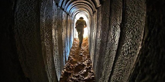 Mısır Rejimi, Gazze sınırındaki 2 tüneli daha yıktı