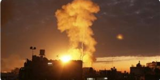 Siyonist İsrail Uçakları Gazze’de El-Kassam Tugayları’na Ait Noktayı Bombaladı