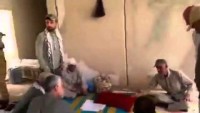 Video: General Kasım Süleymani Iraklı Mücahidlerle Toplantı Yaparken…
