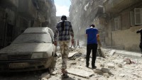 Halep’te teröristler silah bıraktı
