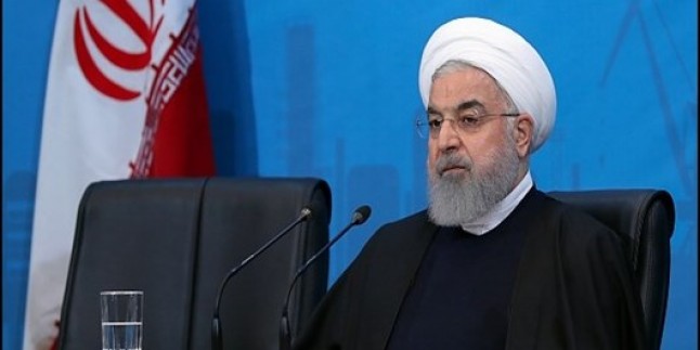 Ruhani: Amerika iktisadi savaşla milleti inkılaptan koparmak istiyor