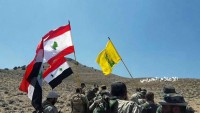 Suriye ve Hizbullah bayrağı Batı Kalemun’da dalgalandı