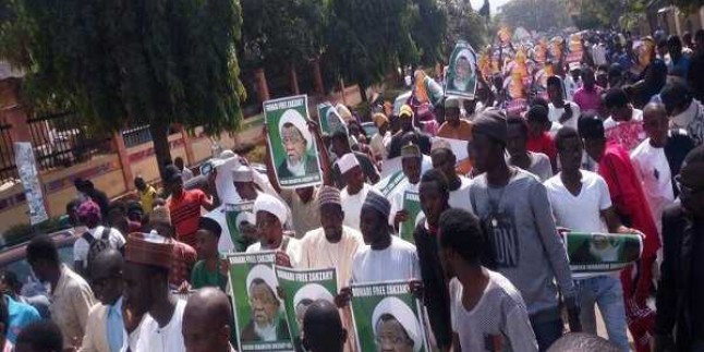 Nijerya Halkı Şeyh Zakzaki İçin Sokaklara Döküldü