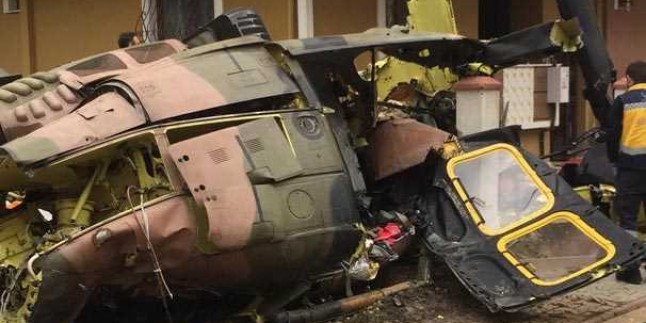 İstanbul’da Askeri Helikopter Düştü