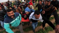 Katil İsrail Askeri Kameraların Önünde Gazeteciyi Vurdu