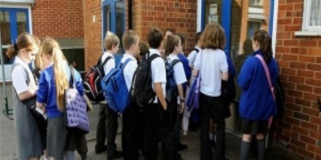 İngiltere’de 4 ilkokulda oruç yasağı getirildi