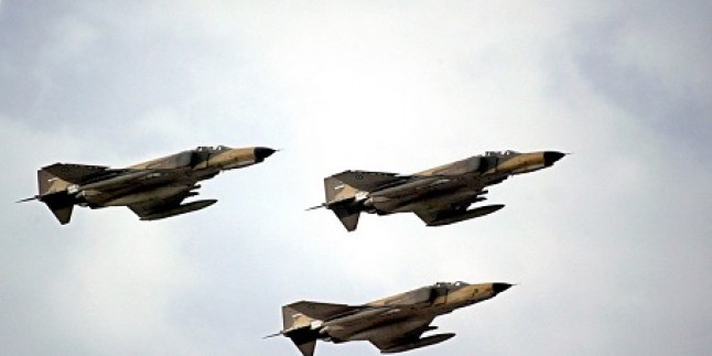 İran Devrim Muhafızları Ve Ordu Hava Kuvvetleri Ortak Geçidi Başladı