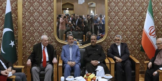 İran içişleri bakanından Pakistan’la işbirliklerinin geliştirilmesine vurgu