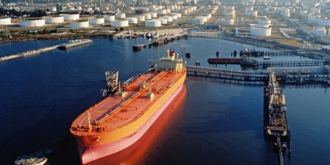 İran, petrol gelirlerinin tamamına ulaşabiliyor