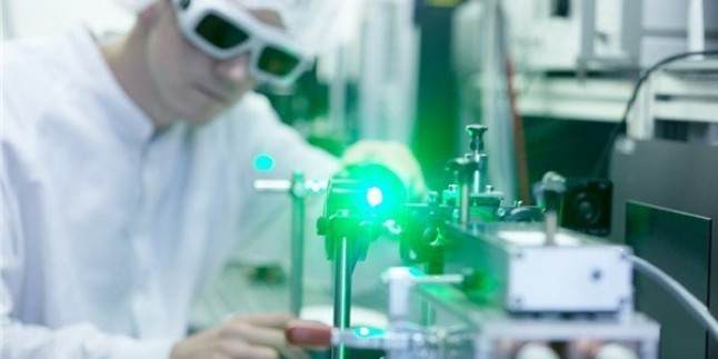İran, lazer biliminin geliştirilmesinde önemli adımlar atıyor