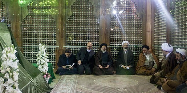 Foto: İran İslam Cumhuriyeti Yargı Yetkilileri, İmam Humeyni’nin (ra) Türbesini Ziyaret Ett,