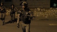 ​İşgal Güçleri Batı Yaka’da 13 Filistinliyi Gözaltına Aldı