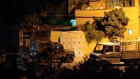 Siyonist ​İşgal Güçleri Yedi Filistinliyi Gözaltına Aldı