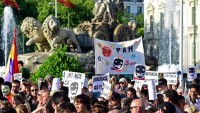 İspanya halkı ‘Susturma Yasası’ diye nitelendirilen güvenlik yasasına karşı gösteriler düzenledi