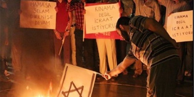 İstanbul’da siyonist İsrail konsolosluğu önünde protesto gösterisi düzenlendi