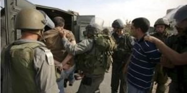 Siyonist İsrail Güçleri Bugün 8 Filistinliyi Daha Tutukladı