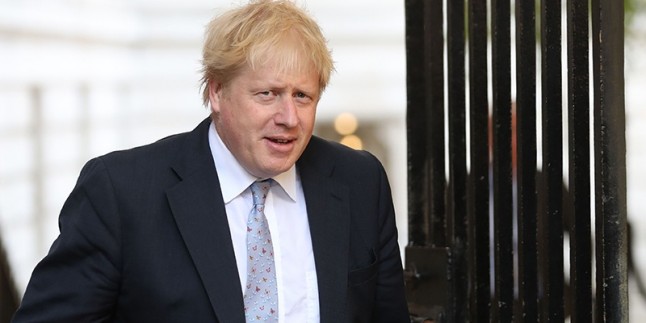 İngiltere Dışişleri Bakanı Boris Johnson İstifa Etti