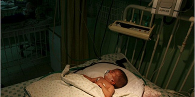 İşgal Rejimi ve Abbas Nedeniyle Gazze’deki Hastanelerde Ameliyatlar Durdu