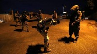 İşgal Güçleri Batı Yaka’da 4 Filistinliyi Tutukladı