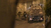 Siyonist İsrail Güçleri Batı Yaka ve Kudüs’te Çok Sayıda Filistinliyi Gözaltına Aldı
