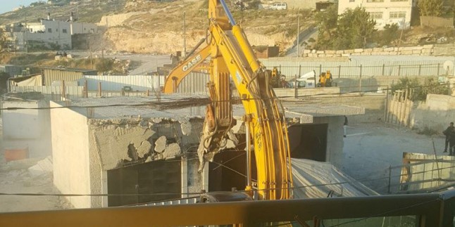 İşgal Güçleri Nablus ve El-Ağvar’da Filistinlilere Ait Beş Binayı Yıktı