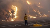 Kaliforniya’daki yangınlarda bilanço artıyor: 23 ölü, 300 kayıp