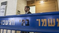 İşgal Yönetimi Kudüs Valisi’ni Ofer Askeri Mahkemesi’ne Sevk Etti
