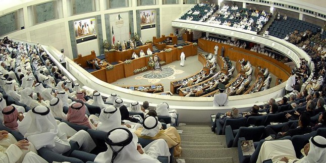 Kuveyt’te meclis feshedildi