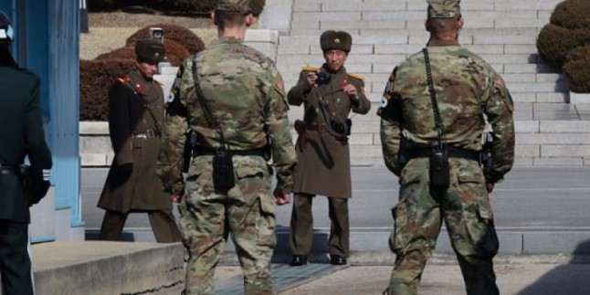 ABD ve Kuzey Kore askerleri burun buruna geldi