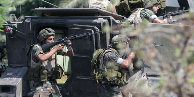 Lübnan Ordusu Hizbullah’ın Verdiği Lojistik Destekle Teröristlerin Merkezi Ersal Bölgesine Girdi