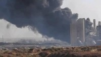 Teröristler Halep’te Ellerinde Kalan Bölgeleri Ateşe Veriyor