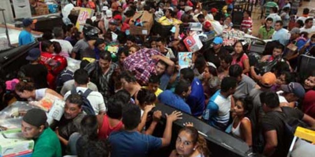 Meksika’da benzine yapılan zamdan dolayı eylemler 22 kente yayıldı