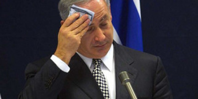 Aciz Kalan Netanyahu Çareyi Tehdit Etmekte Buldu