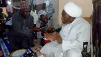 Nijeryalı Papaz, Nijerya Hizbullahı Lideri Şeyh Zakzaki’ye Ramazan Ayı Ziyareti Düzenledi
