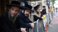 Ortodoks Yahudilerden İsrail’in zorunlu askerlik politikasına protesto gösterisi