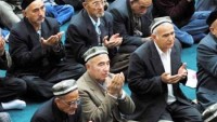 Özbekistan’da Müslümanlara baskılar artıyor