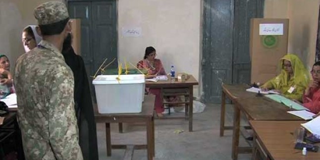 Pakistan’da Sindh ve Pencap eyaletlerinde seçim yapılıyor