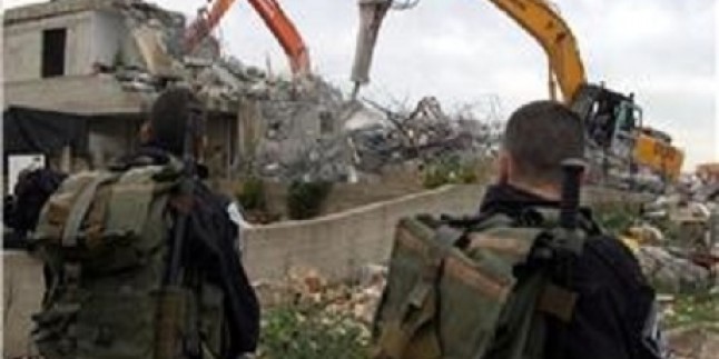 Siyonist İsrail Güçleri Nablus’un Güneyinde Filistinlilere Ait Çocuk Parkını Yıktı