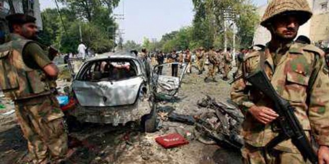 Pakistan’da Düzenlenen Terörist Saldırı da Ölenlerin Sayısı 60’a Yükseldi